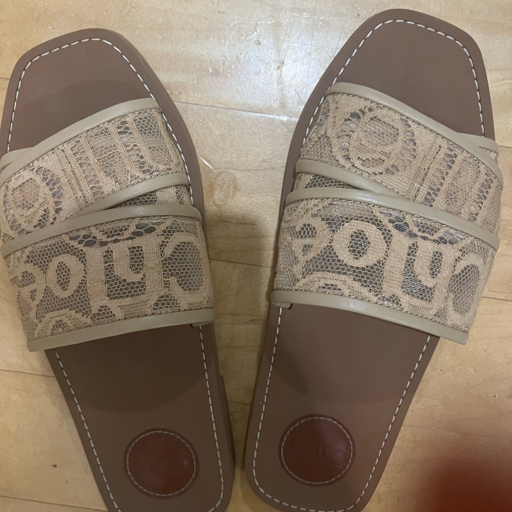 Chloe sandals